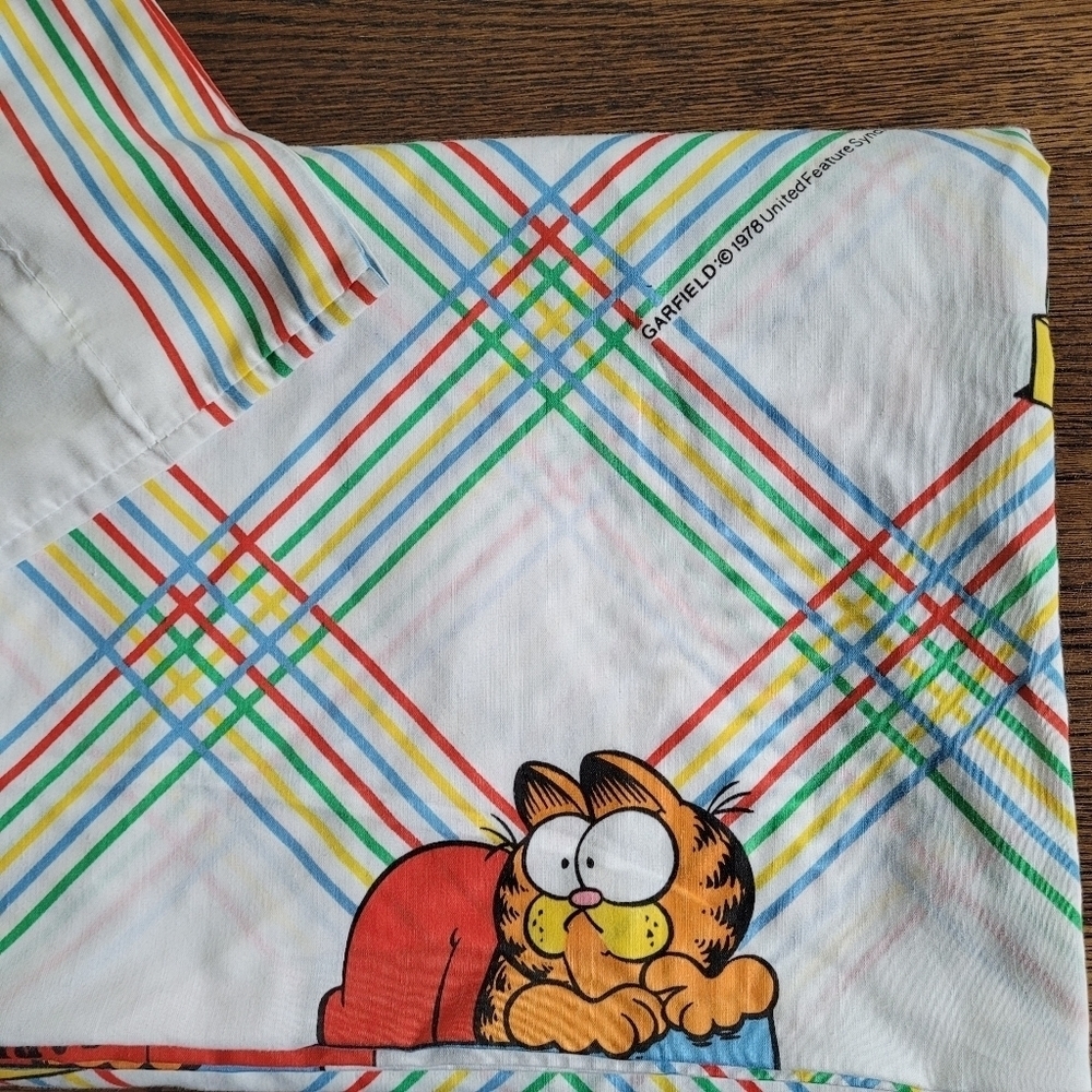 Vintage Garfield 1978 Twin Flat Sheet and Two Pillow Case Sham set - Picture 5 of 6